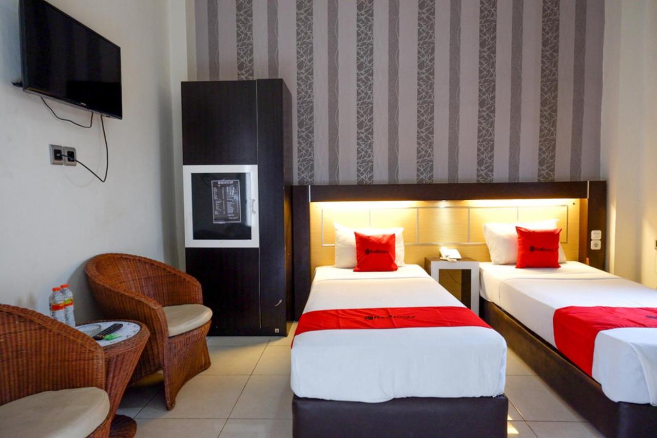 Reddoorz @ Hotel Bumi Palupy Luaran gambar