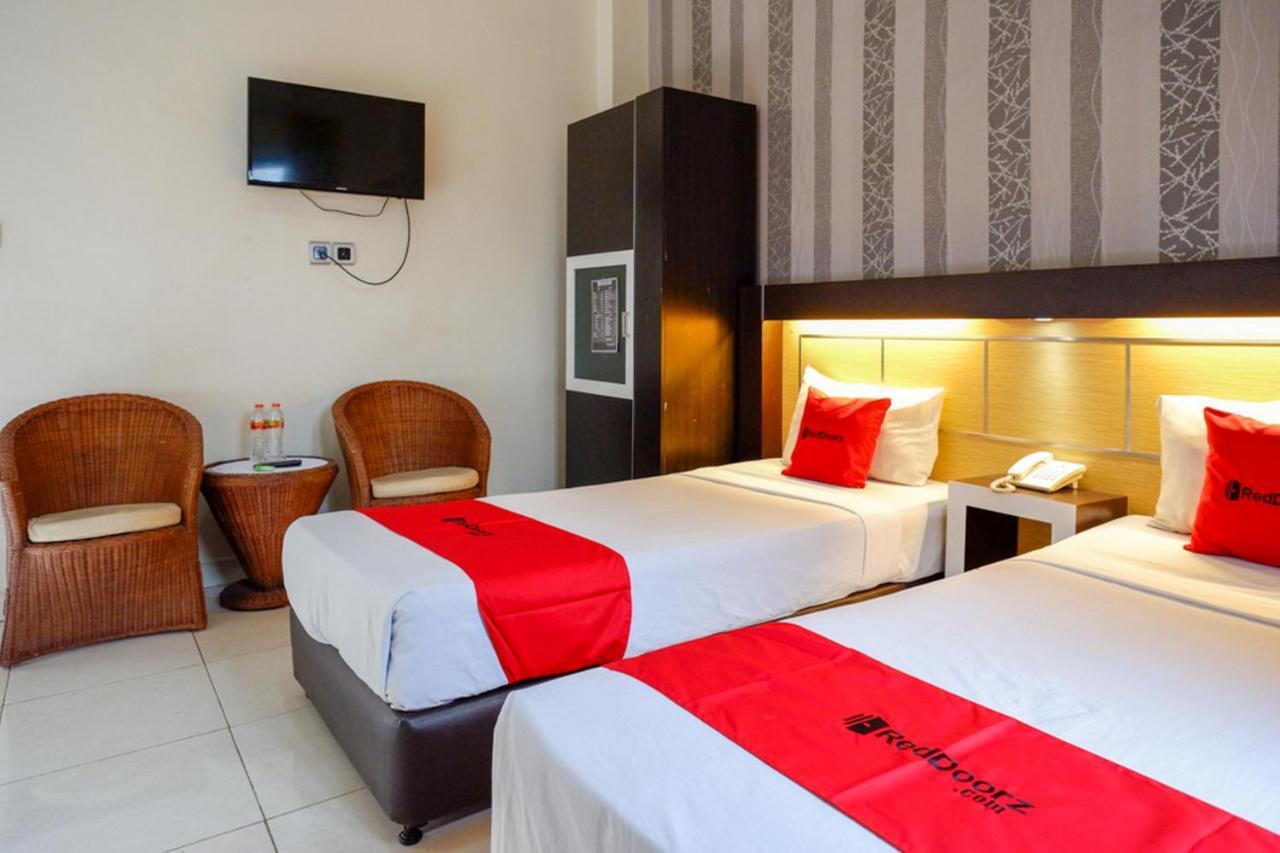 Reddoorz @ Hotel Bumi Palupy Luaran gambar