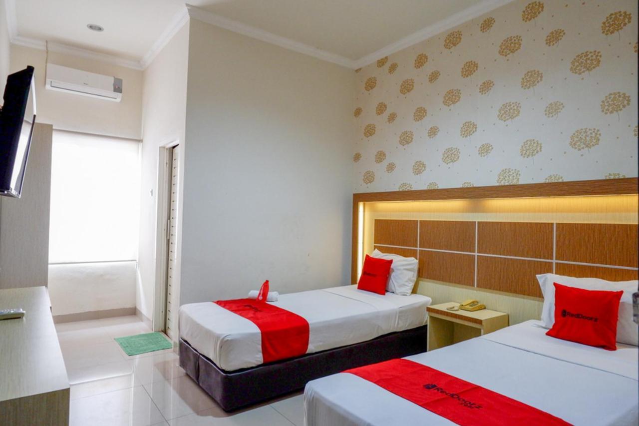 Reddoorz @ Hotel Bumi Palupy Luaran gambar