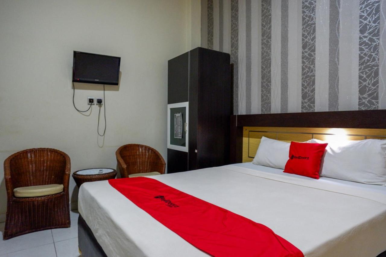 Reddoorz @ Hotel Bumi Palupy Luaran gambar