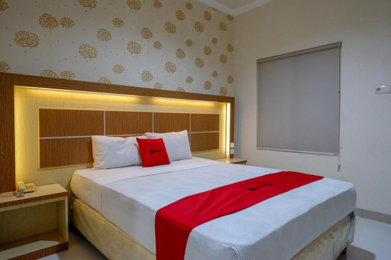 Reddoorz @ Hotel Bumi Palupy Luaran gambar