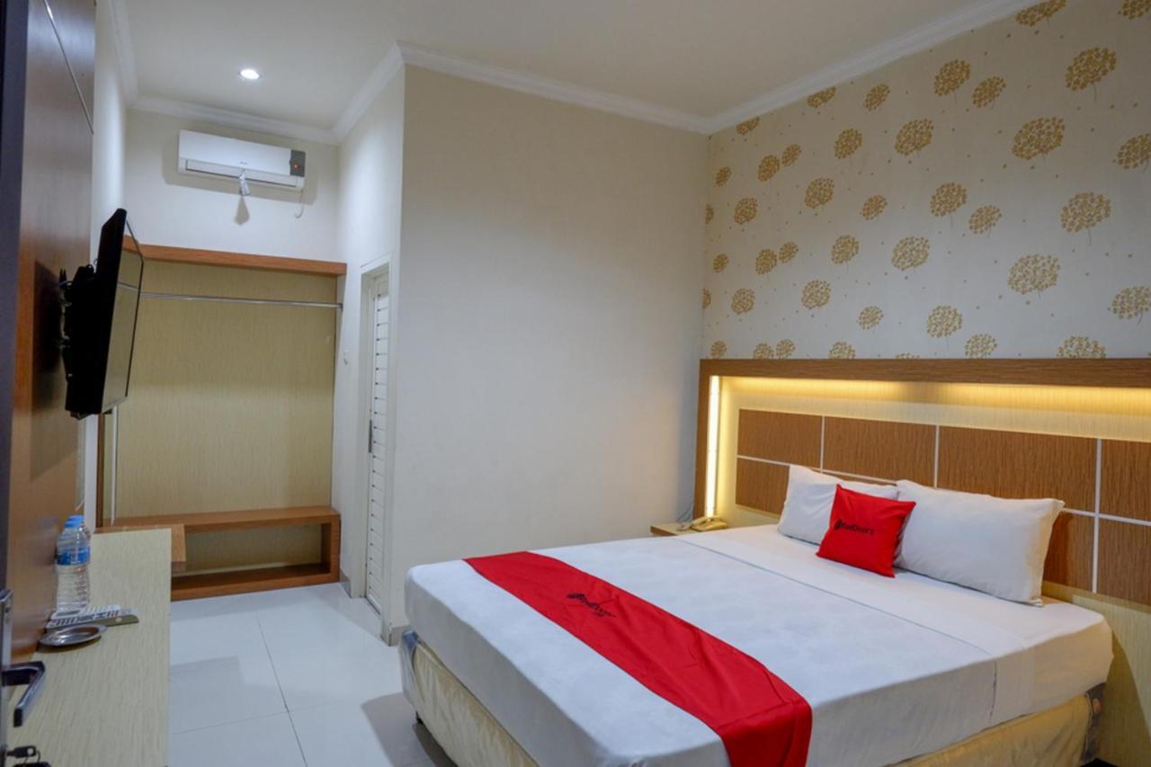 Reddoorz @ Hotel Bumi Palupy Luaran gambar