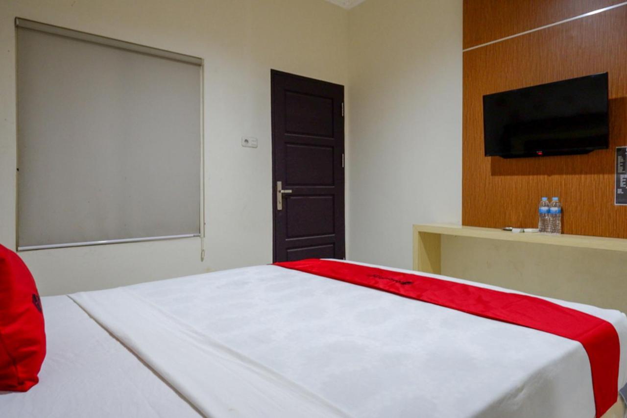 Reddoorz @ Hotel Bumi Palupy Luaran gambar
