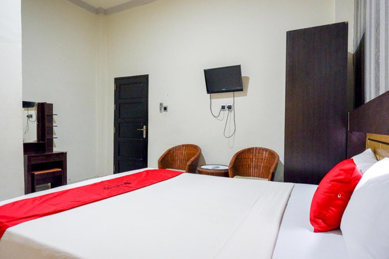 Reddoorz @ Hotel Bumi Palupy Luaran gambar