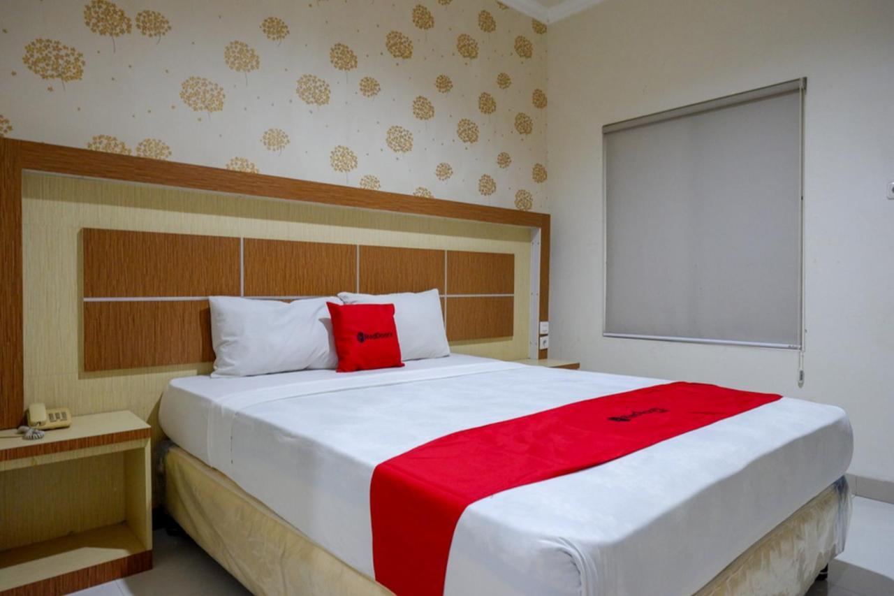 Reddoorz @ Hotel Bumi Palupy Luaran gambar